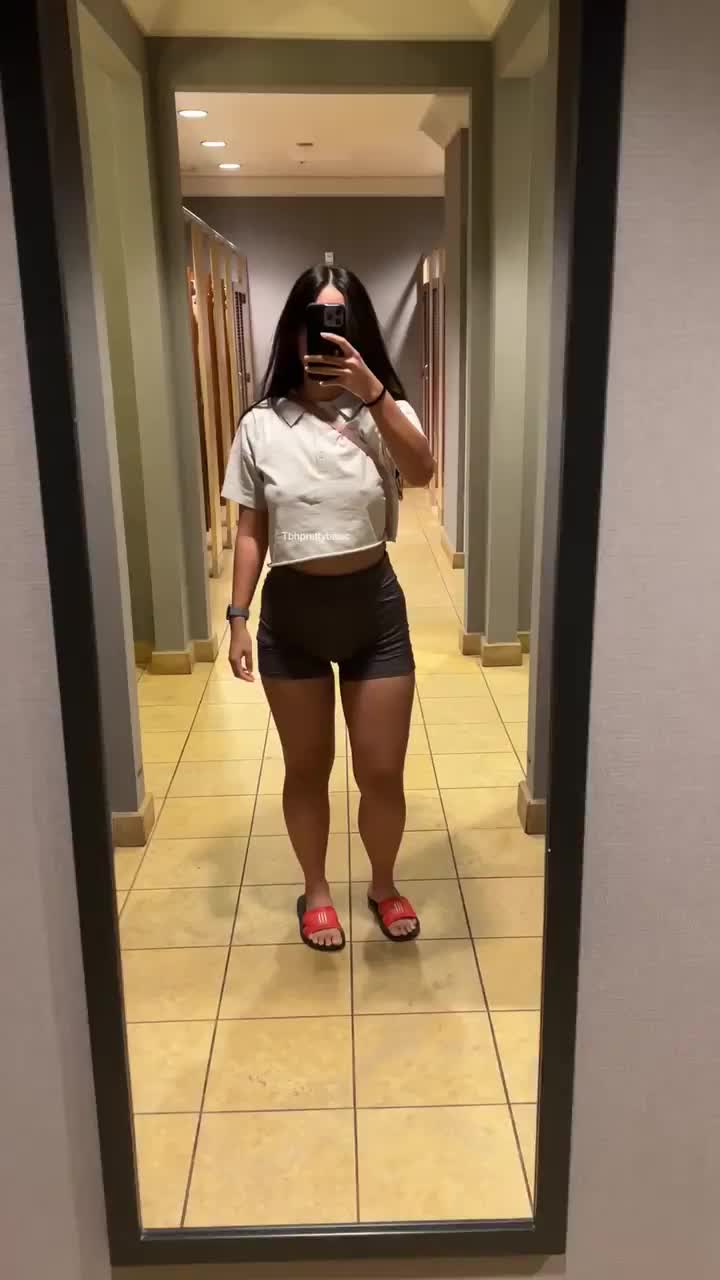 Best sex I’ve ever had was in a public bathroom [GIF] - free porn video