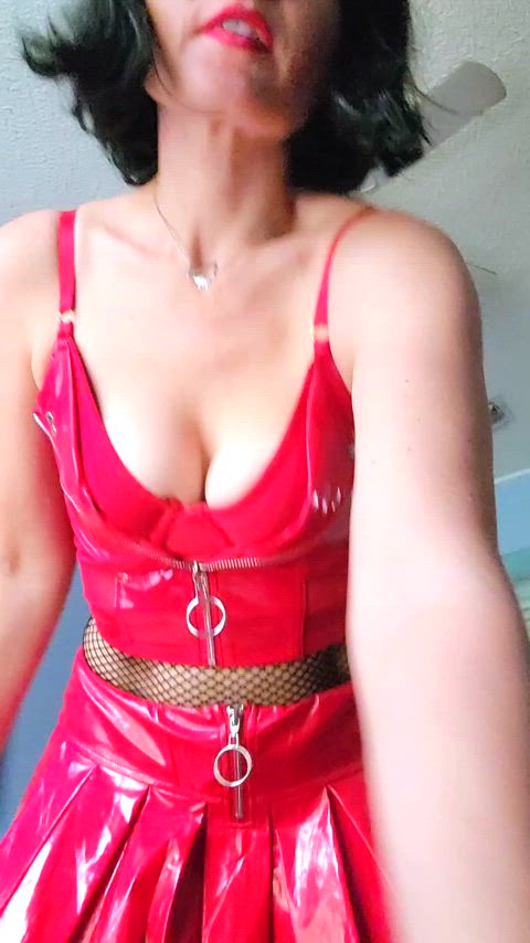 I need a sucker for these titties - free porn video