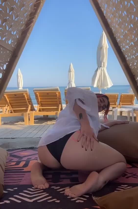 Would I have caught your attention? - free porn video