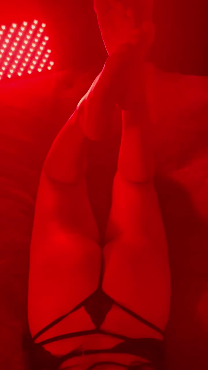 Cum and play in my red room - free porn video
