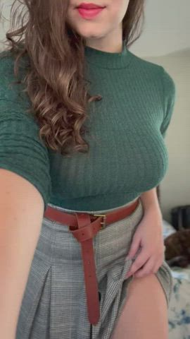 my big bouncy tits are so perky, you probably thought I was wearing a bra - free porn video
