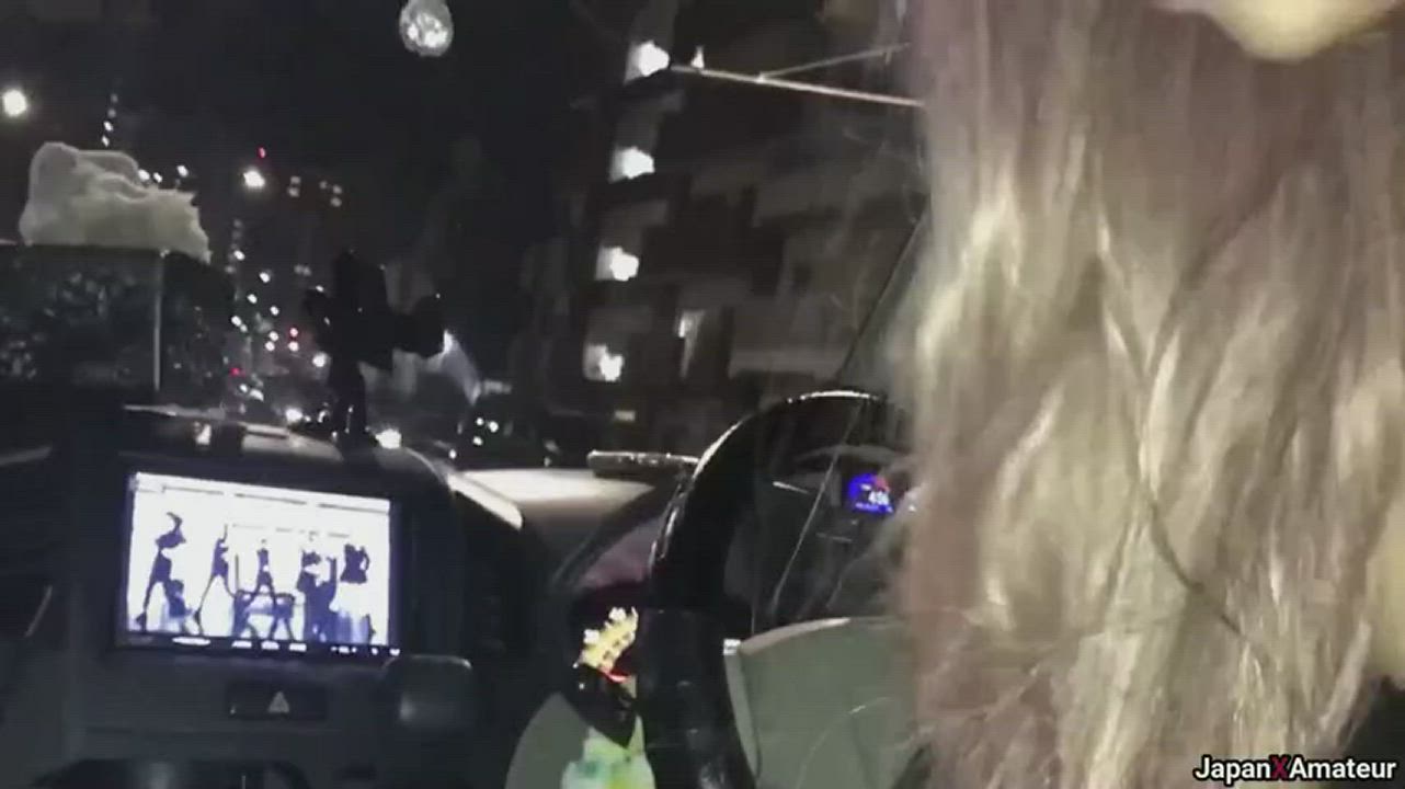 Amateur Japanese Girl Sucking Dick In A Car Before Doing Anal - free porn video