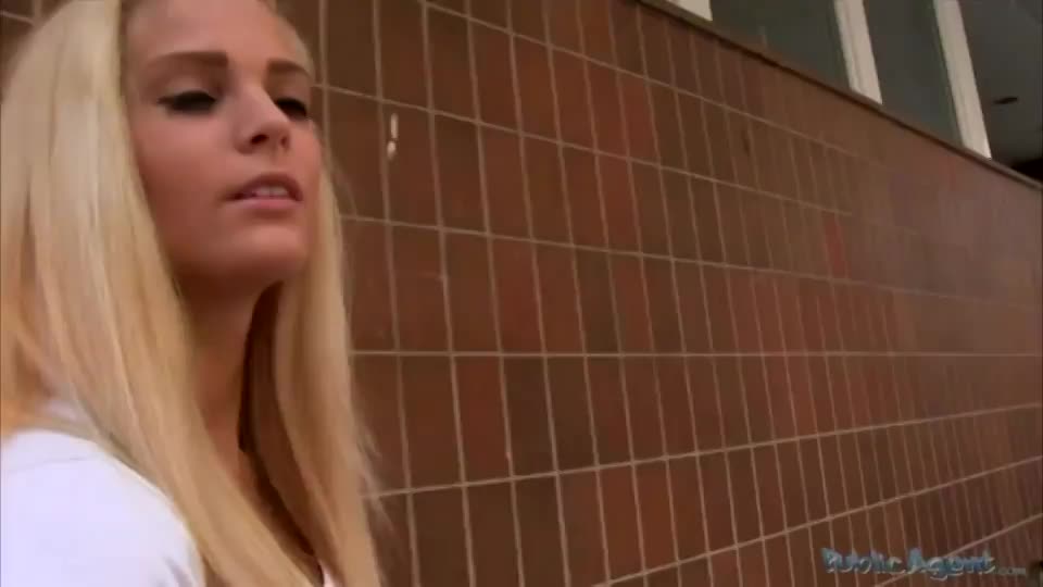 Creampie Sex In Parking Lot - free porn video