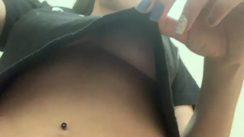For me it's the underboob 😅 - free porn video