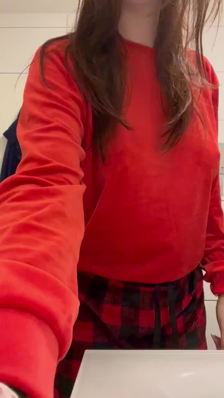 My parents told me not to show my boobs online.. Now ist too late - free porn video