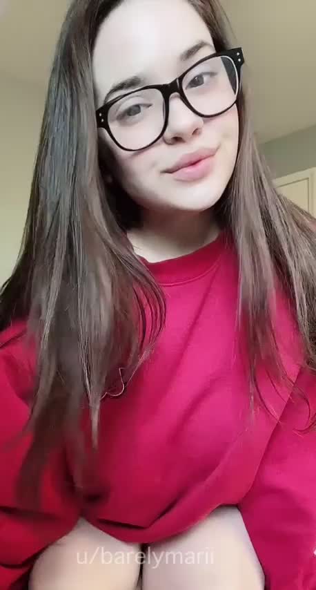 Nerdy girls with big tits *chefs kiss* - free porn video