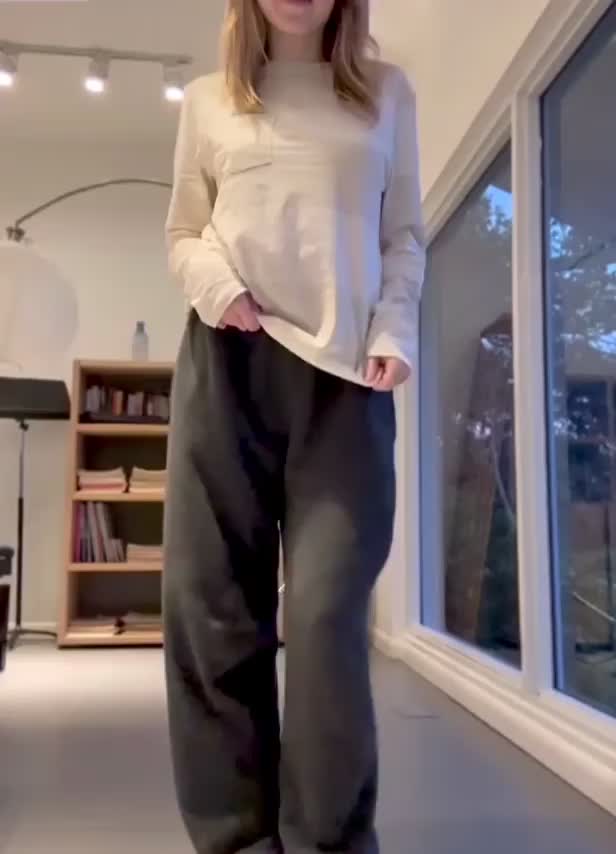 A little magic trick just for you - free porn video