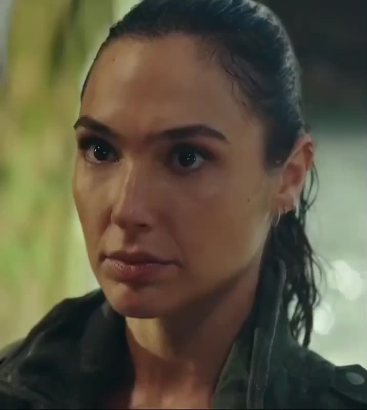 Just wanna grab Gal Gadot by the back of the head and facefuck her silly - free porn video