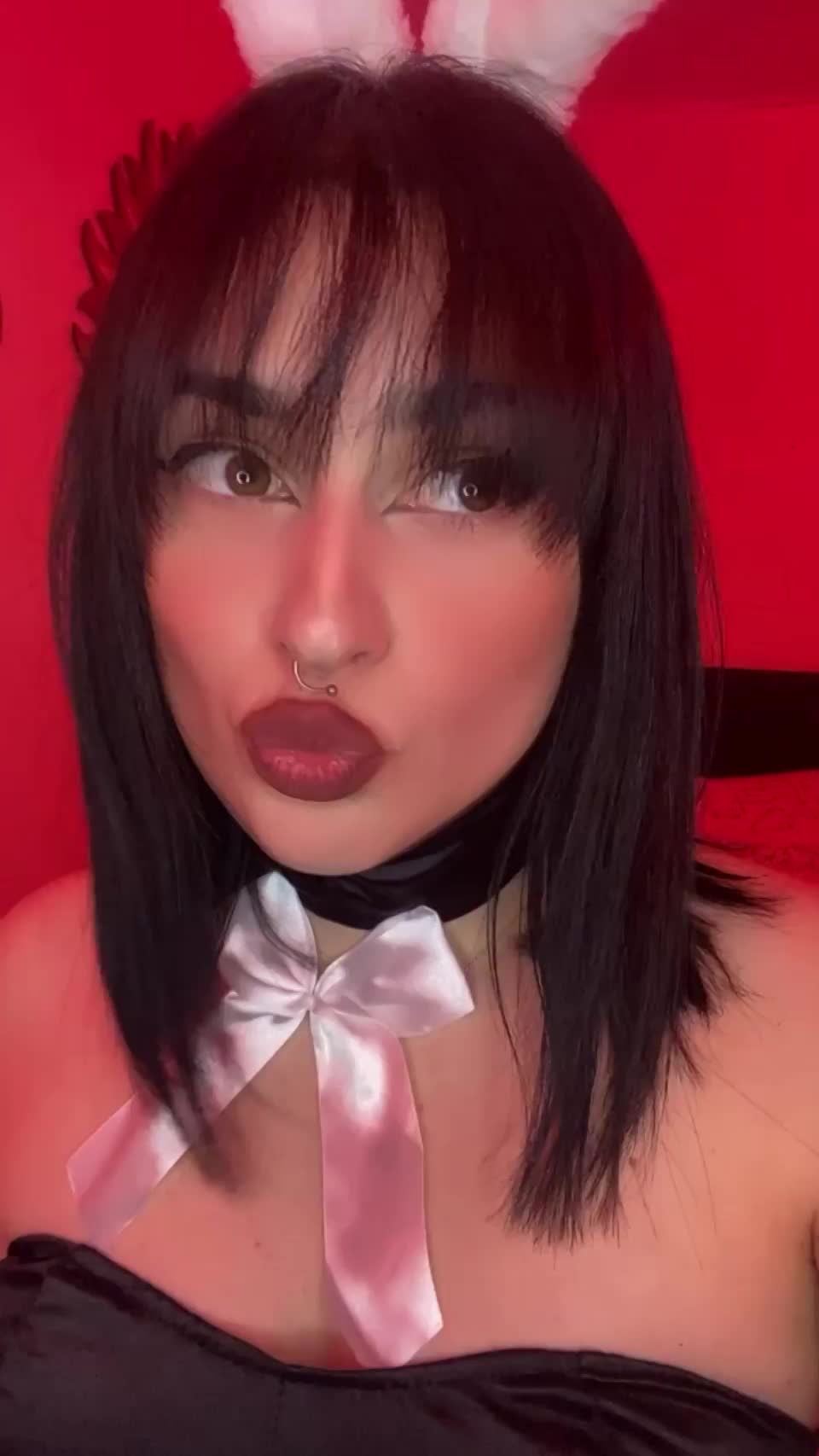 Do you think I'm pretty? - free porn video
