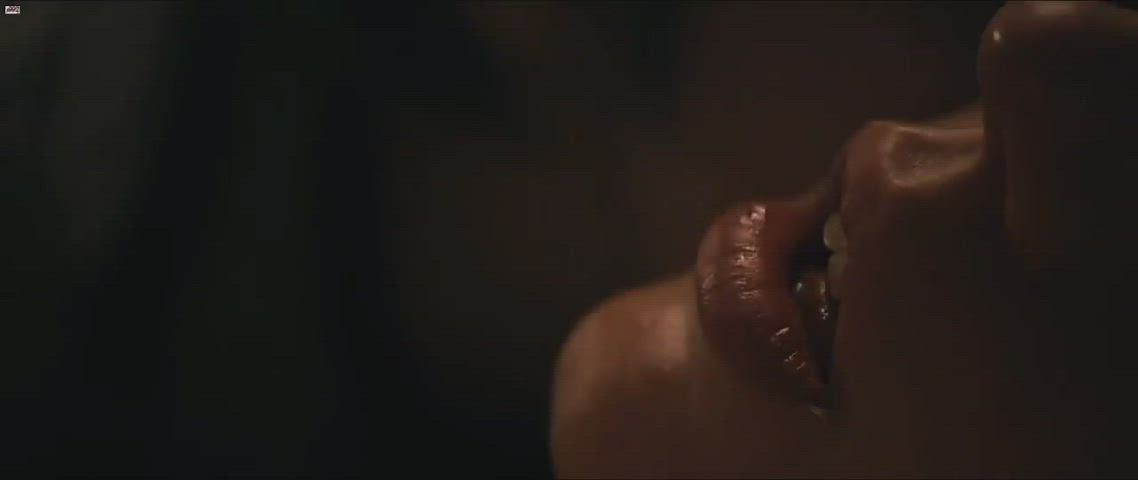 Léa Seydoux & Adele Exarchopoulos - free porn video