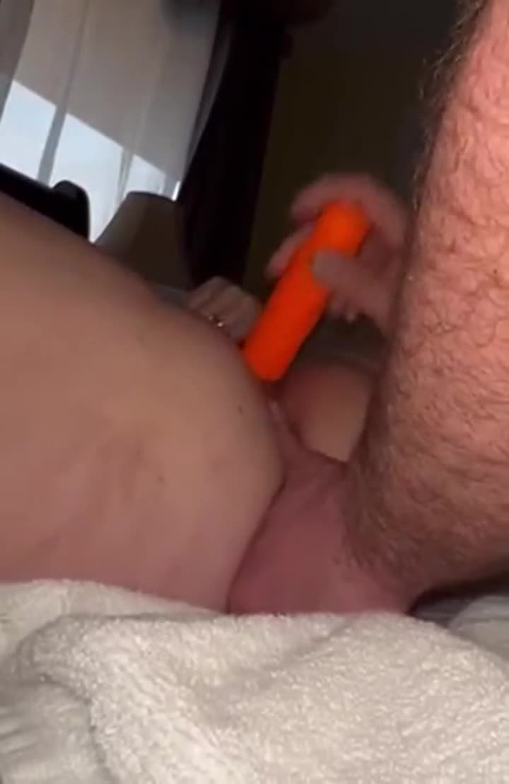 Just another day wetting the bed. 💦 - free porn video