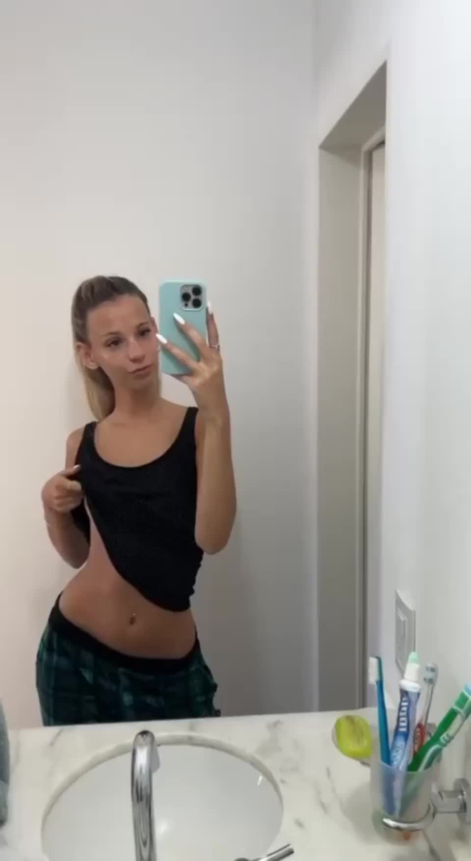 You can fuck me every day but can't fuck other girls, deal? - free porn video