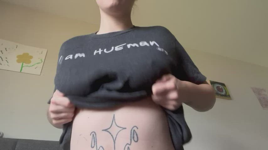 me and my bouncy gals say hi! :) - free porn video
