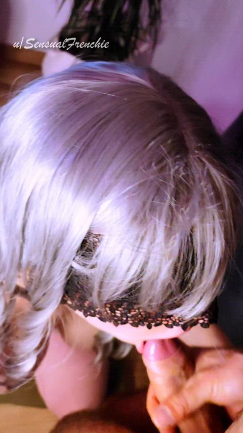 I just sit there like a good girl and let him jerk off in my mouth - free porn video