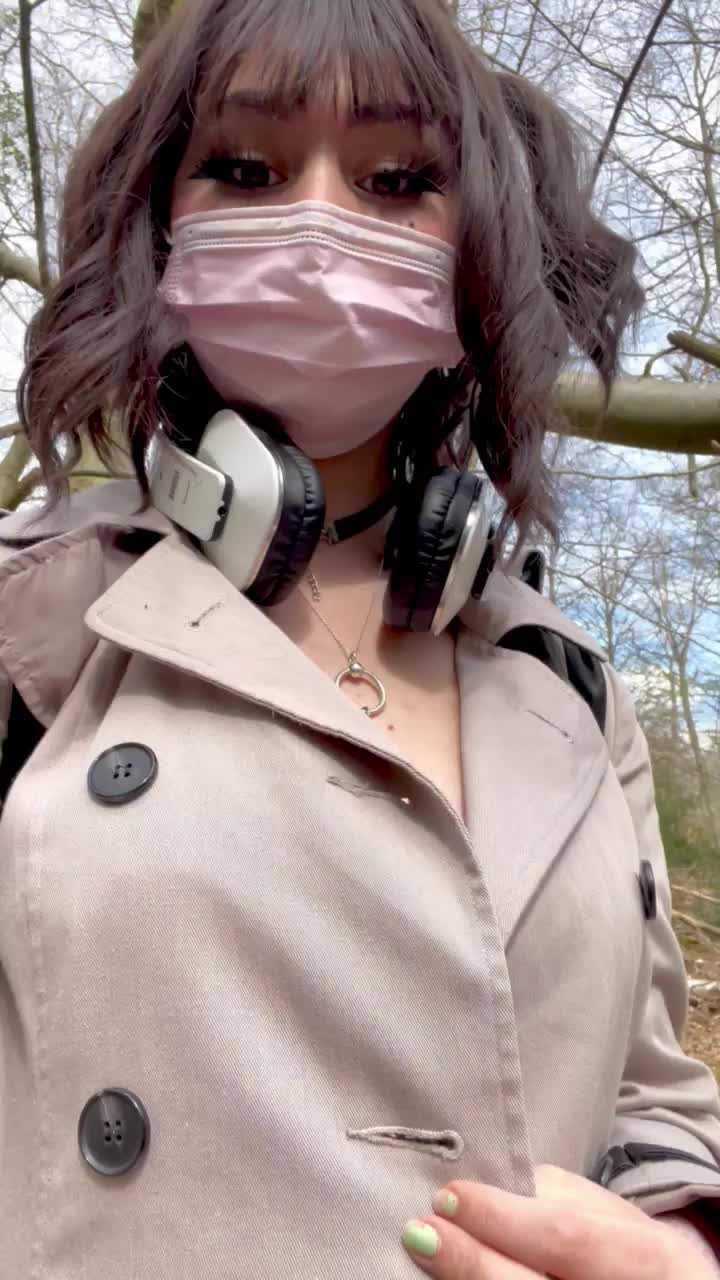 nothing like a lovely walk, some coffee and a creampie to start the day - free porn video