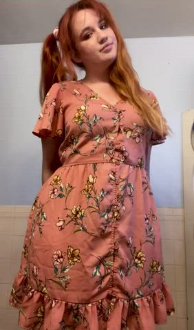 Pretty dresses and thick booties make me a happy girl - free porn video