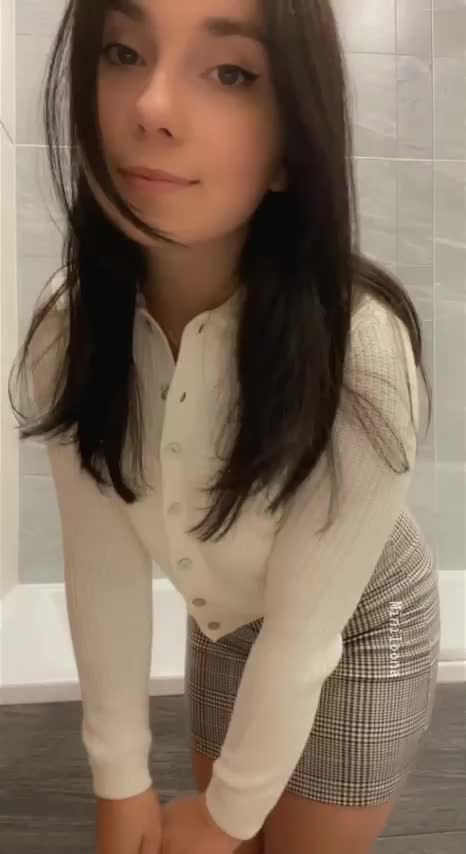 Can I be your sexy secretary? - free porn video