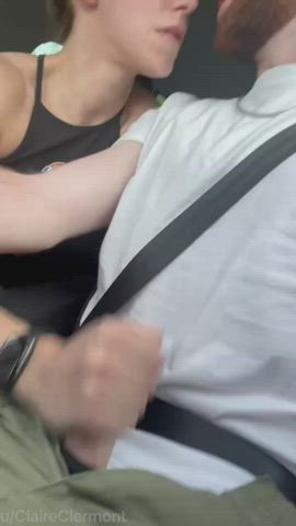 Finished him off and tasted the cum while driving in slow traffic - free porn video